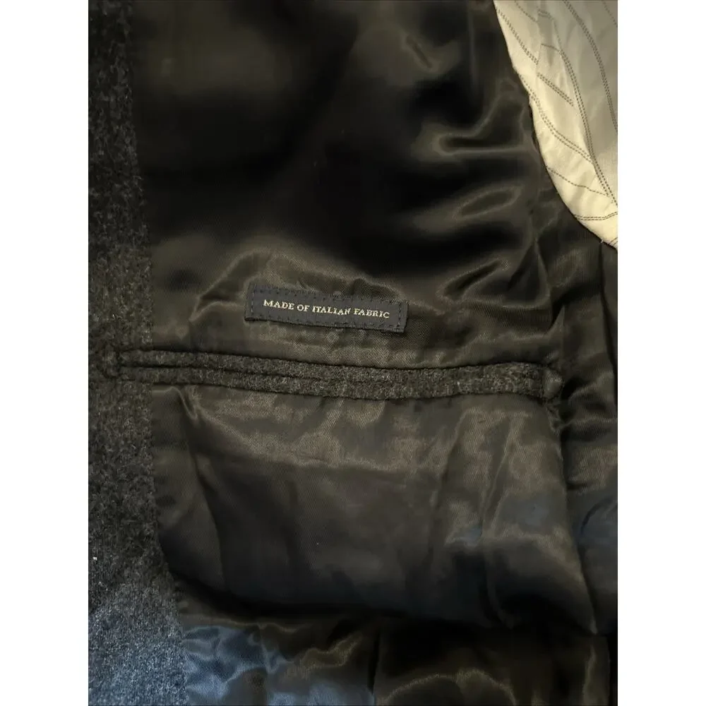 Banana Republic command attention